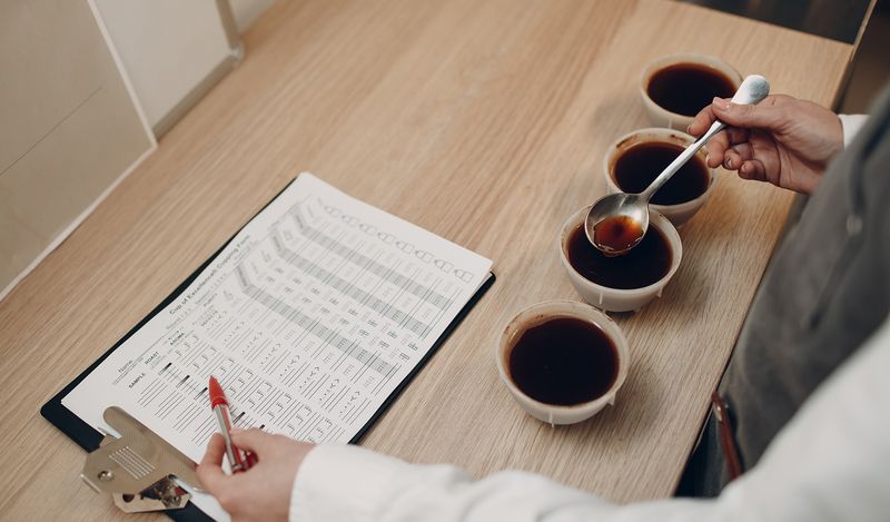 image of the liquiqus and a questionnaire for testing feedback.